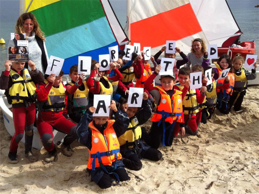 Hommage a Florence Arthaud par les enfants du centre nautique